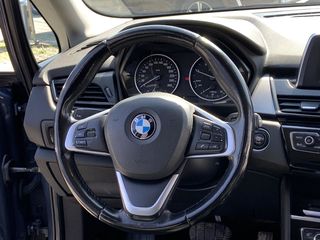 BMW 2 Series foto 9