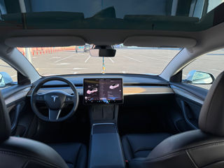 Tesla Model 3 foto 5