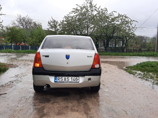 Dacia Logan foto 10