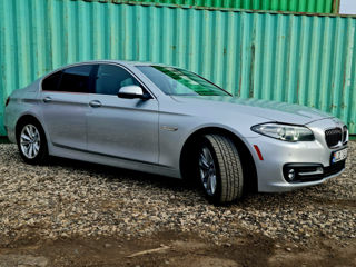 BMW 5 Series foto 3