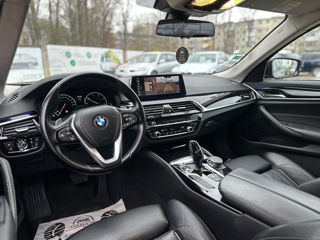 BMW 5 Series foto 14