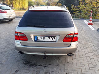 Mercedes E Class foto 7