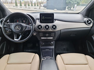 Mercedes B-Class foto 5