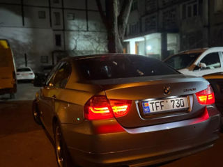 BMW 3 Series foto 2