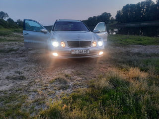 Mercedes E-Class foto 2