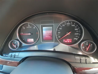 Audi A4 фото 5