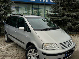 Volkswagen Sharan foto 2