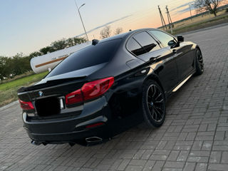 BMW 5 Series foto 2