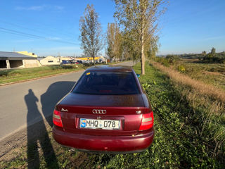 Audi A4 foto 2