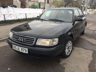 Audi 100 foto 6