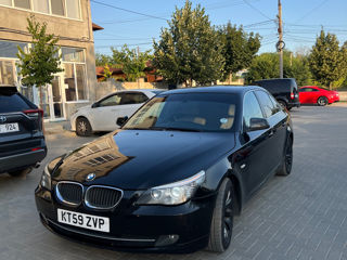 BMW 5 Series foto 2