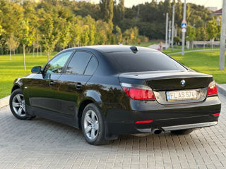 BMW 5 Series foto 4