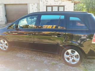 Opel Zafira foto 4