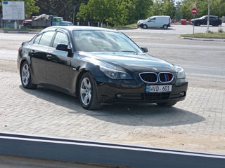 BMW 5 Series foto 3