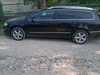 Volkswagen Passat foto 2