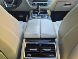 BMW 7 Series foto 9