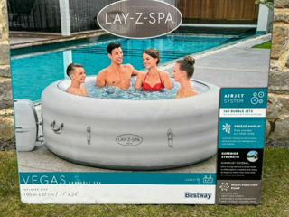 Lay-z-spa foto 1