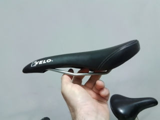 Седло San Marco Rolls * Шлем с маяком р.49-54 * Переключатель перед Shimano Tourney * Седло Velo MTB foto 0