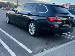 BMW 5 Series foto 2