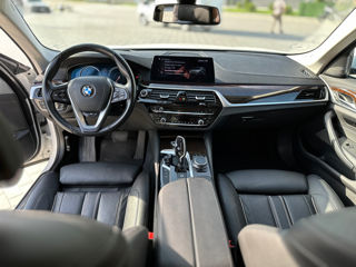 BMW 5 Series foto 8