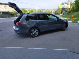 Volkswagen Golf foto 1