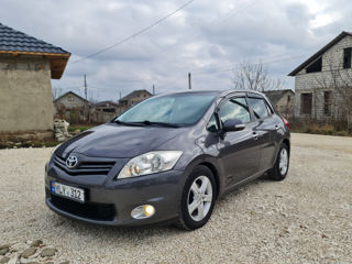 Toyota Auris foto 1