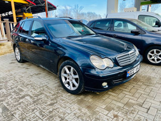 Mercedes C-Class