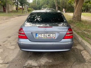 Mercedes E-Class foto 4