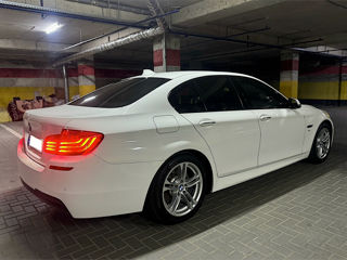 BMW 5 Series foto 4