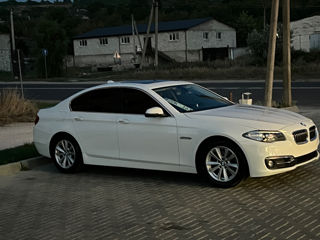 BMW 5 Series foto 1