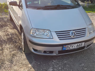 Volkswagen Sharan foto 2