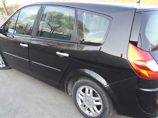 Renault Grand Scenic foto 3