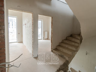 Townhouse 4 nivele Durlești str. Nicolae Dimo foto 14