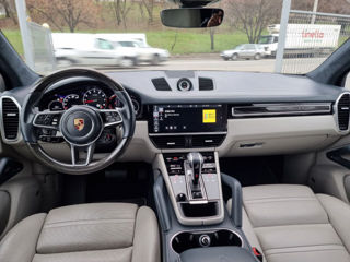 Porsche Cayenne foto 8