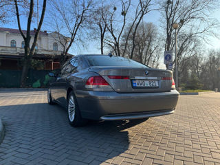 BMW 7 Series foto 4