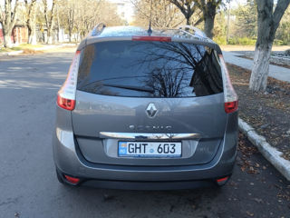 Renault Grand Scenic foto 8