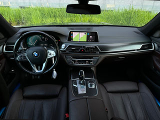 BMW 7 Series foto 13