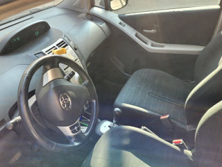 Toyota Yaris foto 3