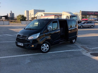 Ford Transit custom foto 2