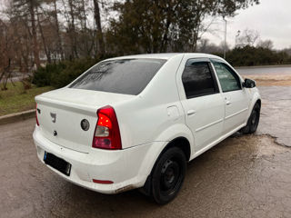 Dacia Logan foto 3