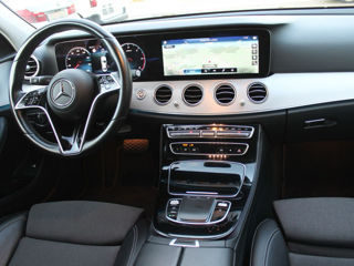 Mercedes E-Class foto 2