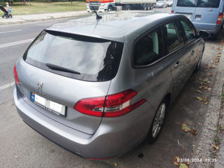 Peugeot 308 foto 2