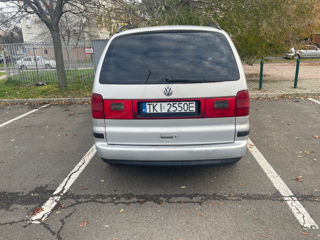 Volkswagen Sharan foto 3