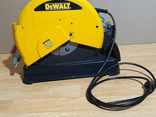 Монтажная отрезная пила по металлу dewalt