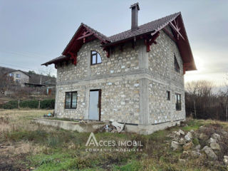 Vilă în 2 niveluri 144m2 + 7 ari! Ghidighici, IP Fântânilor, 3 camere + living. foto 3