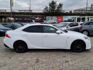 Lexus IS Series foto 1