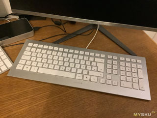 Продам клавиатуру  Cherry Desktop DW 8000