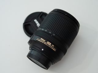 Nikon 18-140mm