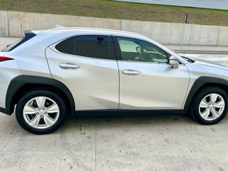 Lexus UX foto 6