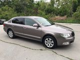 Skoda Superb foto 2